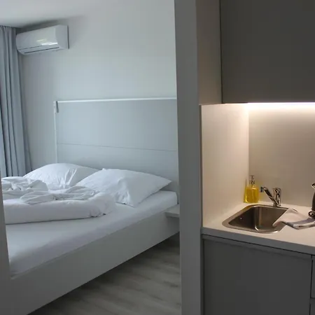 Arcadia Apartment *